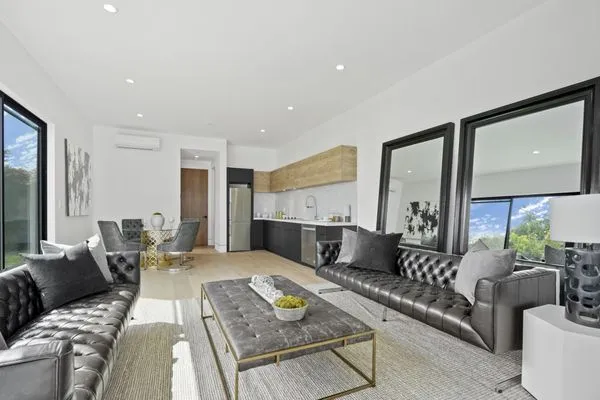 Triangle Construction