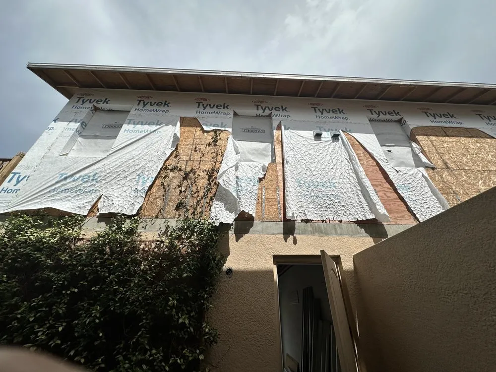 Slide of Triforce Contracting