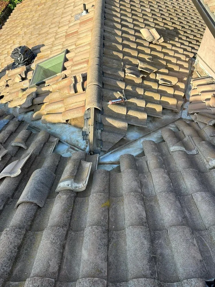 Slide of Trio Roofers