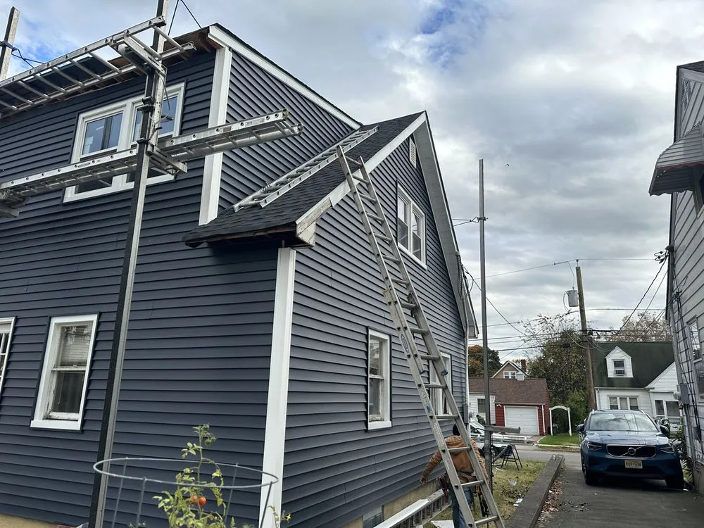 Emergency residential roofing service with free inspection in Wood-Ridge, NJ by Triple 7 exteriors