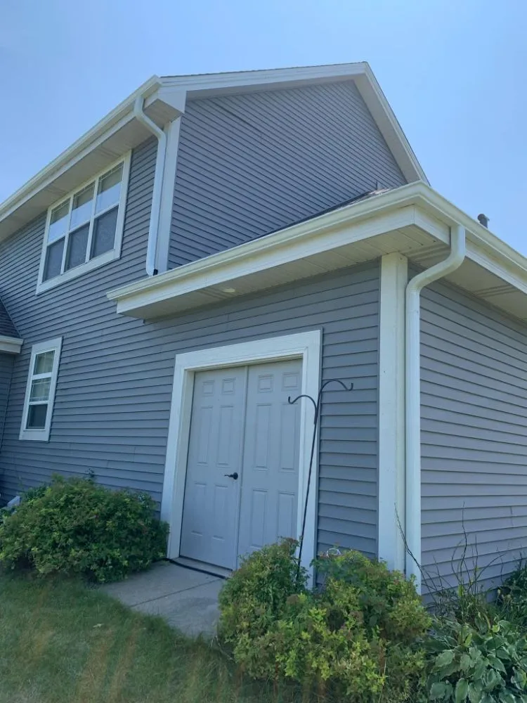 Slide of Triple GGG's Seamless Gutters