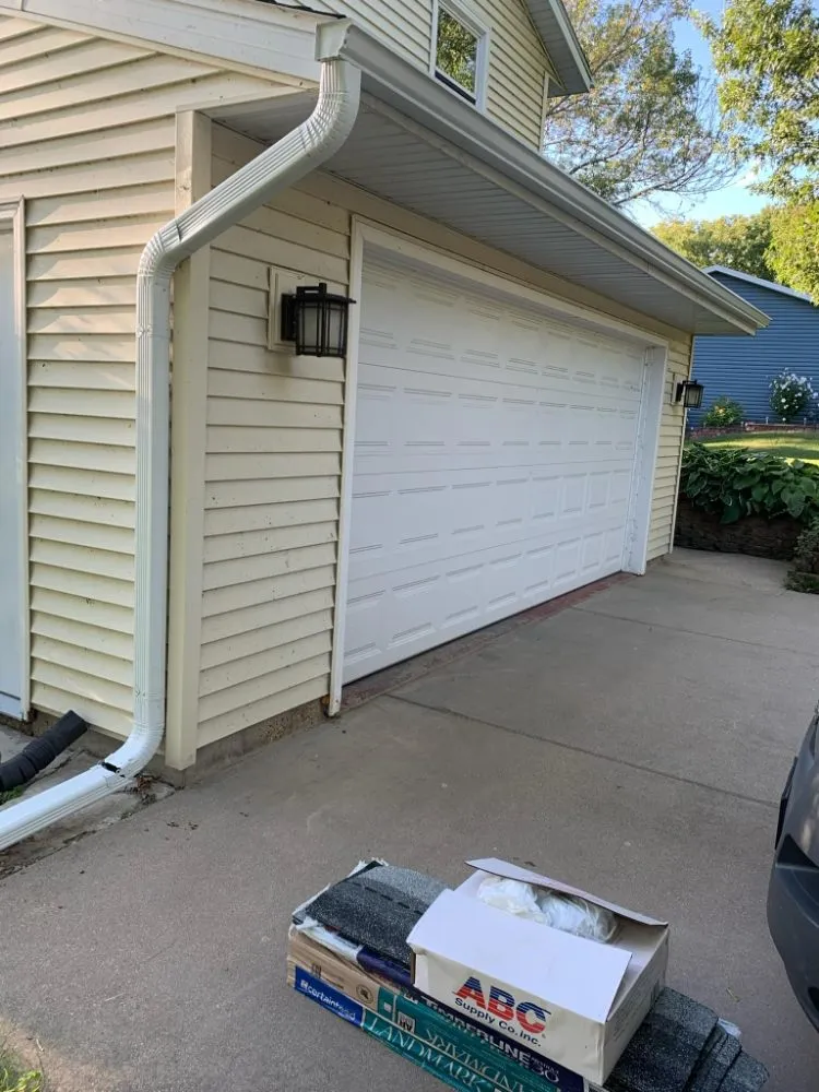 Slide of Triple GGG's Seamless Gutters