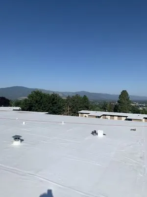 Triple H Commercial Roofing Logo