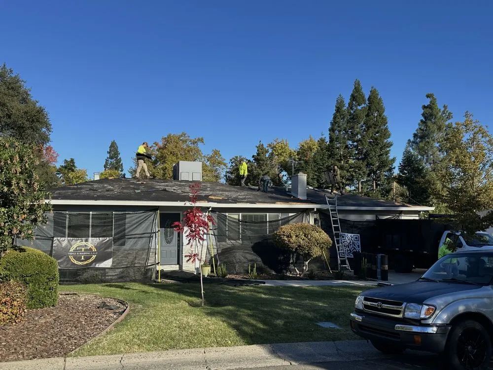 Slide of Triple R Roofing