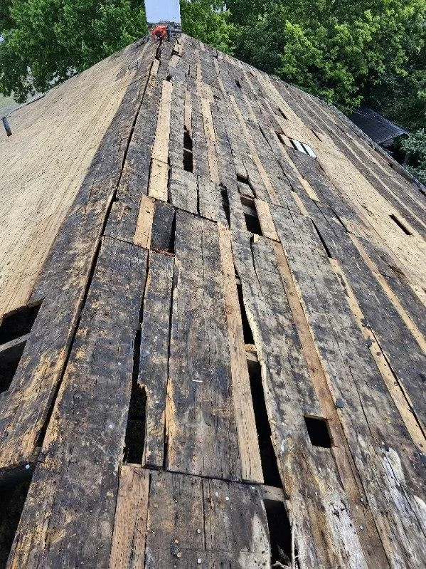 Slide of Triple Sevens Roofing & Construction