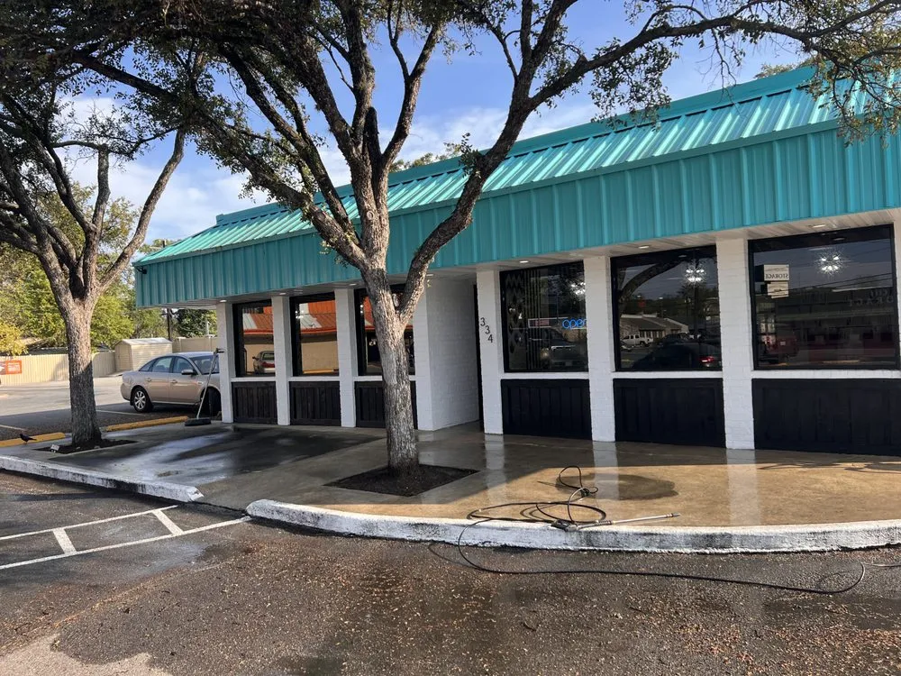 Top-rated roof leak repair same-day service across Mountain Home, TX - Triton Power Washing & Service |	 Dale's Power Washing