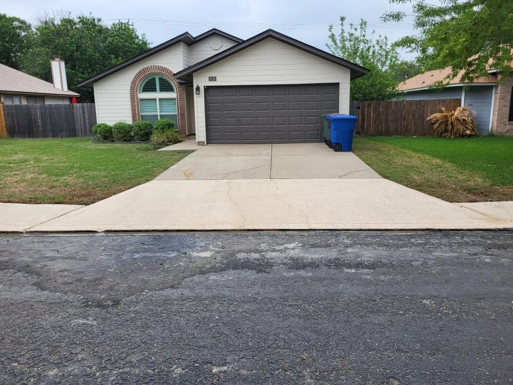 Trusted metal roofing installation in Mountain Home, TX by Triton Power Washing & Service |	 Dale's Power Washing
