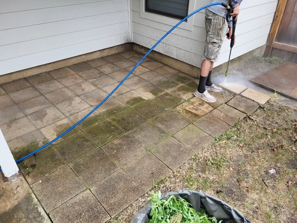 Trusted roof repair in Mountain Home, TX - Triton Power Washing & Service |	 Dale's Power Washing