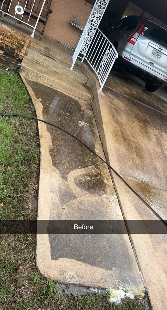 Emergency shingle roofing service experts serving Mountain Home, TX - Triton Power Washing & Service |	 Dale's Power Washing