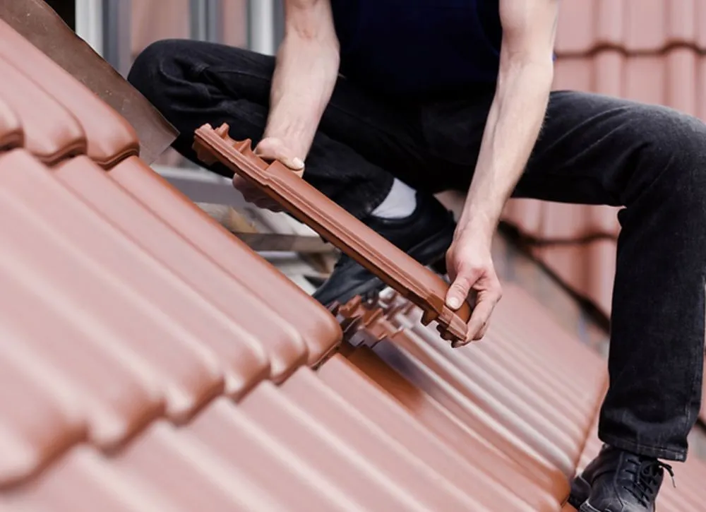 Reliable storm damage roof repair experts serving Tampa Bay, FL - Triumph Roofing