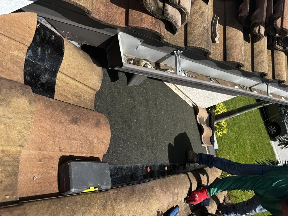 Slide of Tropical Roofing Services