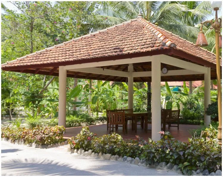 Licensed storm damage roof repair in Port St. Lucie, FL by Tropical Roofing Systems