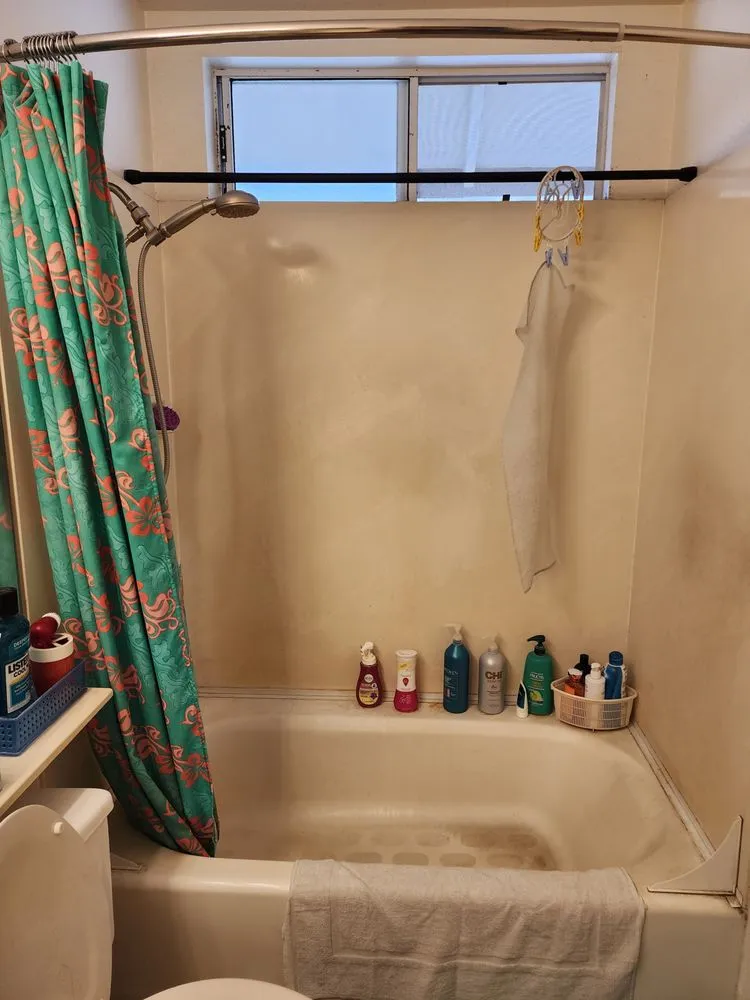 Slide of Tropical Wholesale