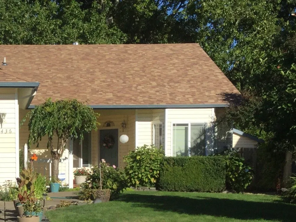 Slide of Troutt Roofing