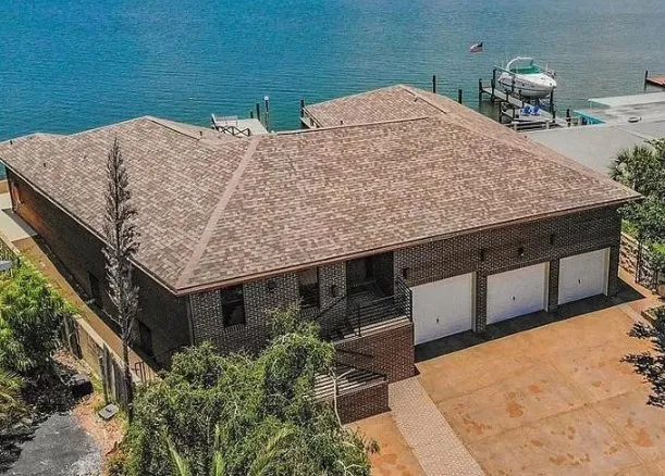 Slide of TRS Roofing Inc