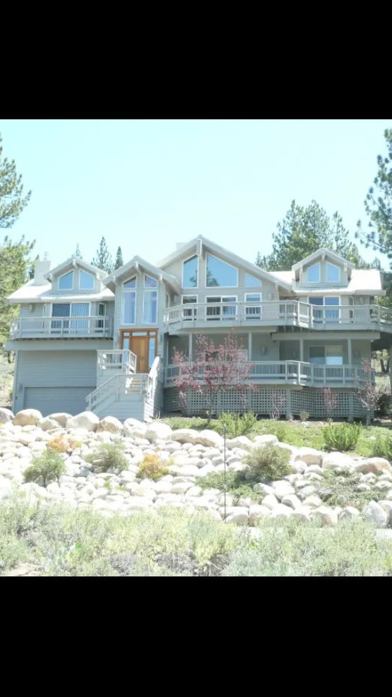 Slide of Truckee Tahoe Pros