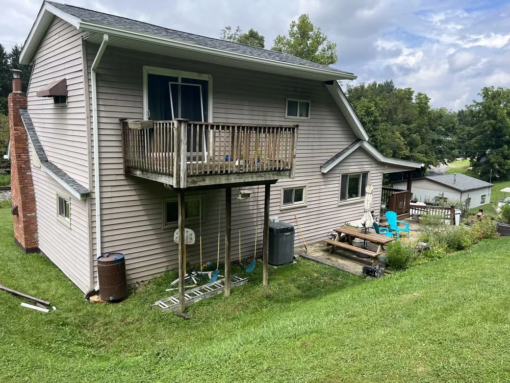 Slide of True Blue Construction