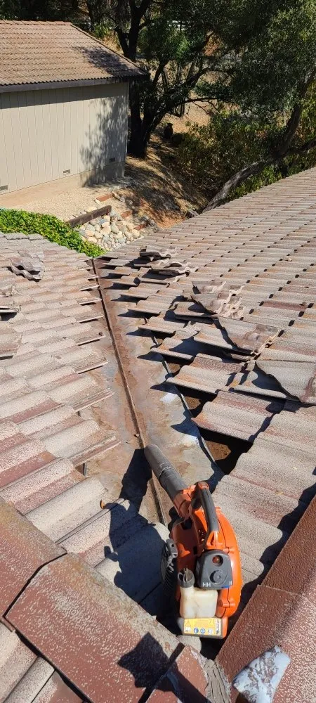 Slide of True Roofing