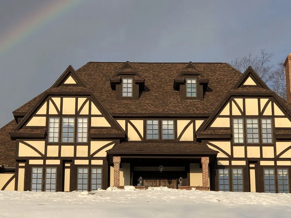 Slide of TRUEHOME Roofing