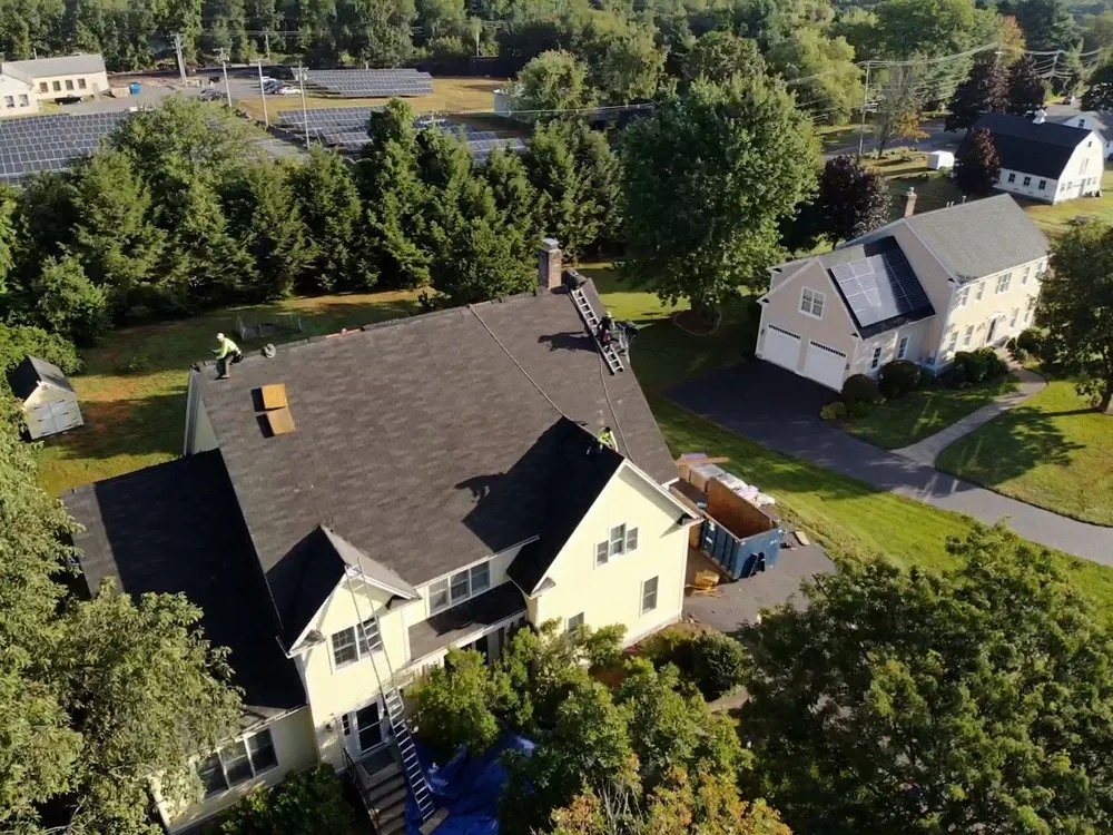 Slide of TRUEHOME Roofing