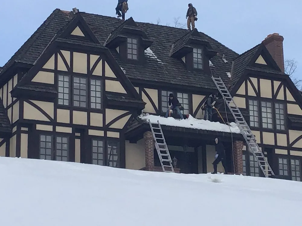 Slide of TRUEHOME Roofing