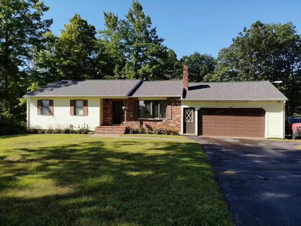 Slide of TRUEHOME Roofing