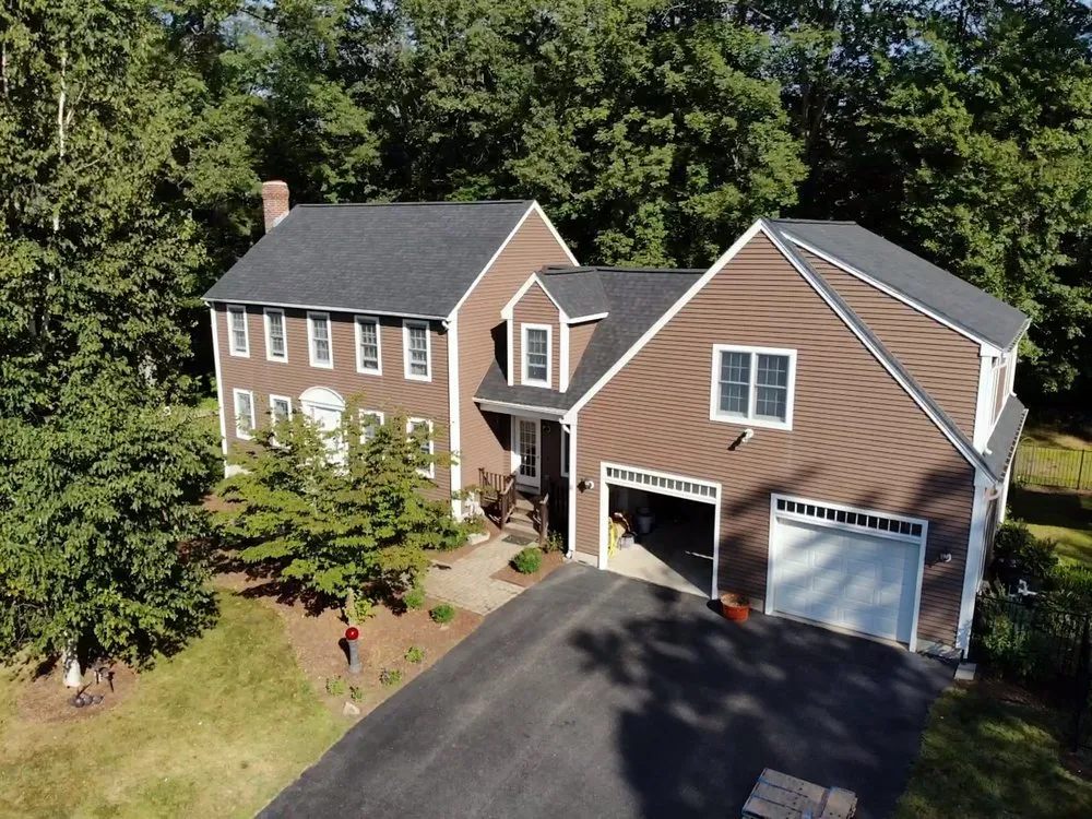 Slide of TRUEHOME Roofing