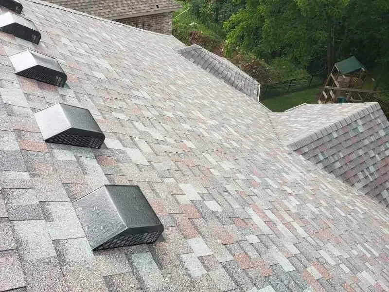 Slide of Truitt’s Roofing