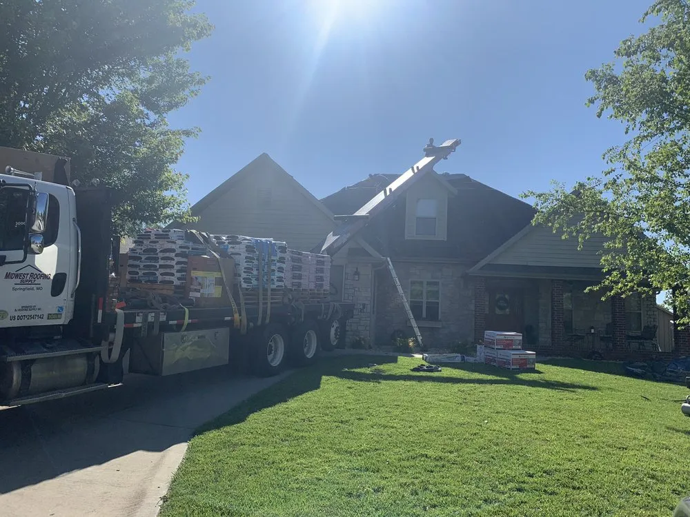 Slide of Truitt’s Roofing