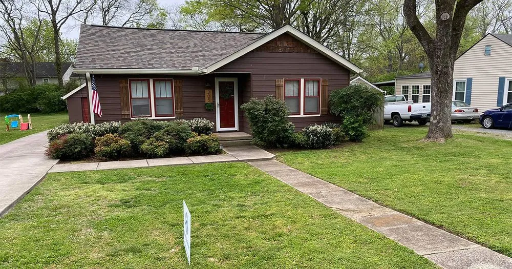 Slide of Trusted Roofing