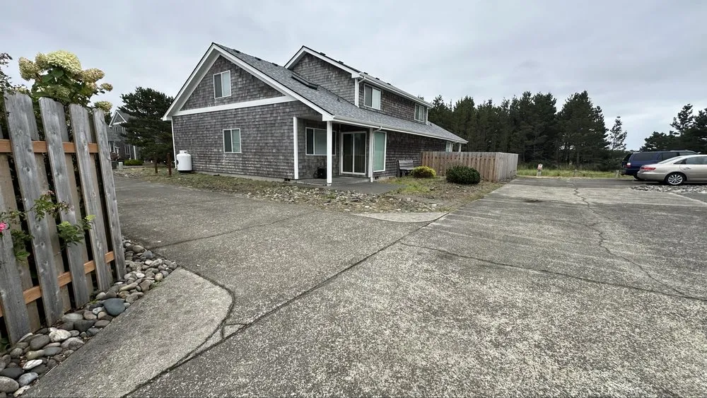 Trusted roof inspection in Cathlamet, WA by Trusted Window Cleaning