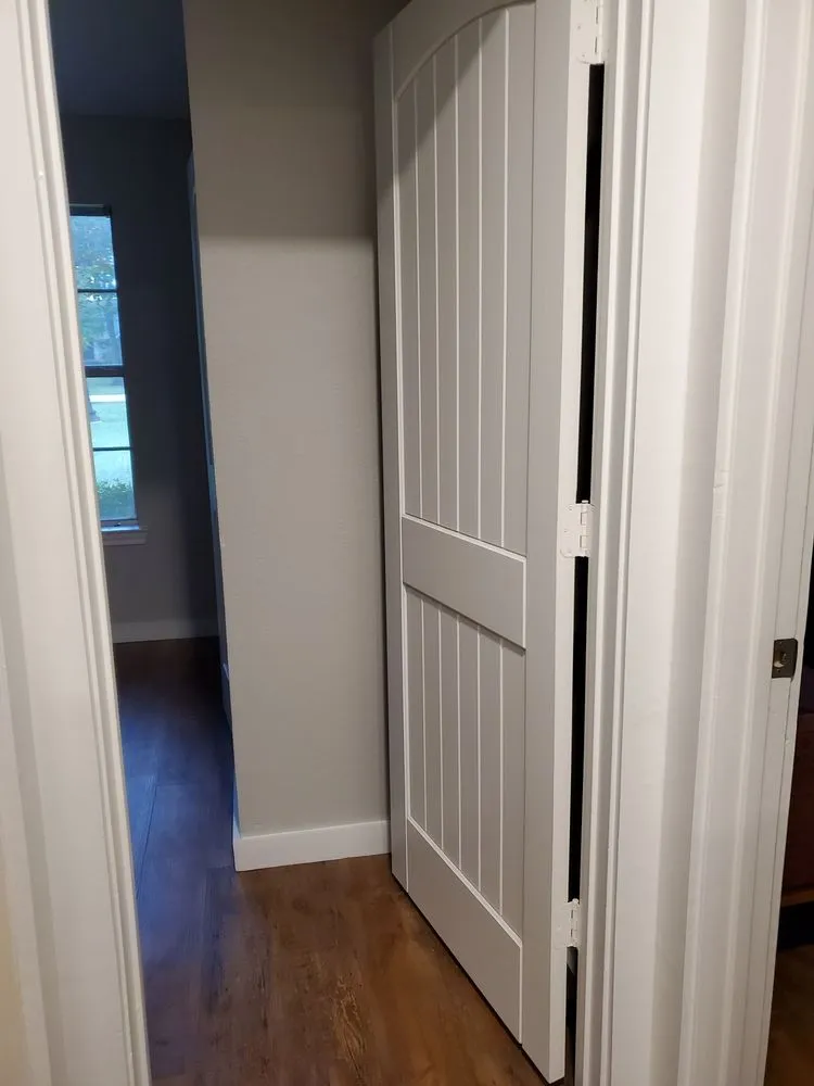 Slide of TRUTEX Contracting Solutions