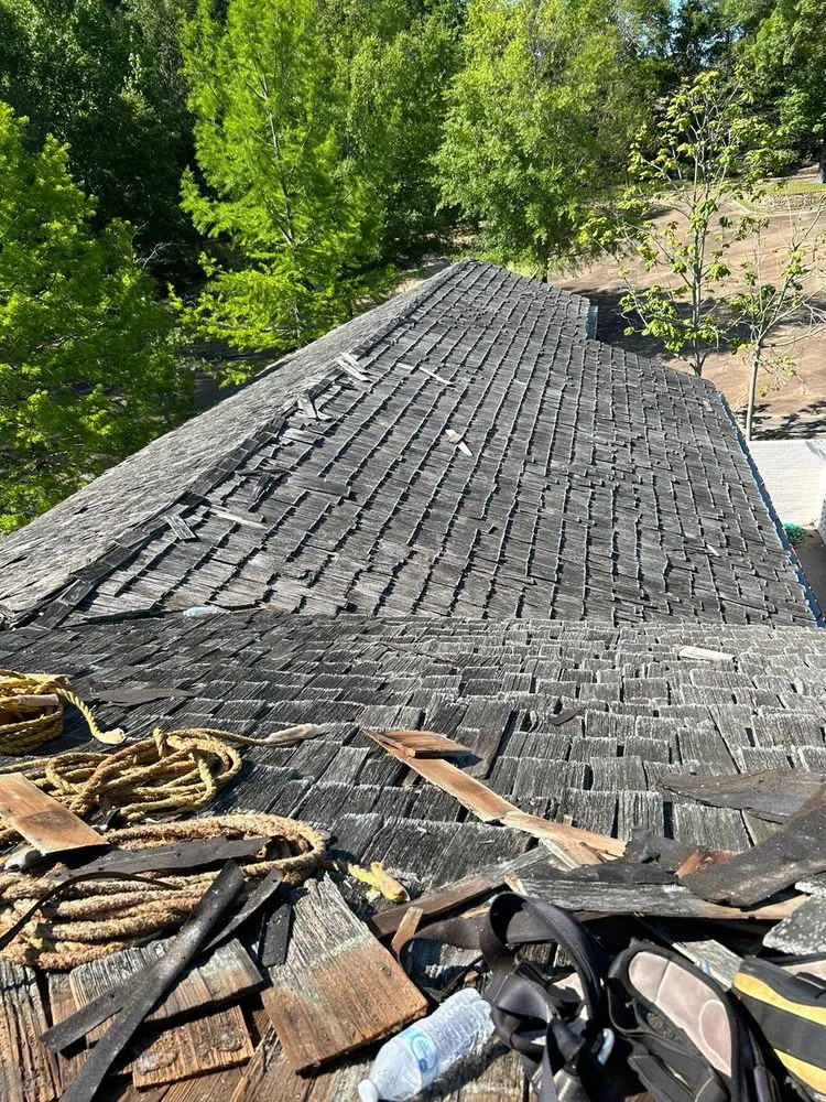 Trusted roof repair experts serving Geismar, LA - T&RV Construction