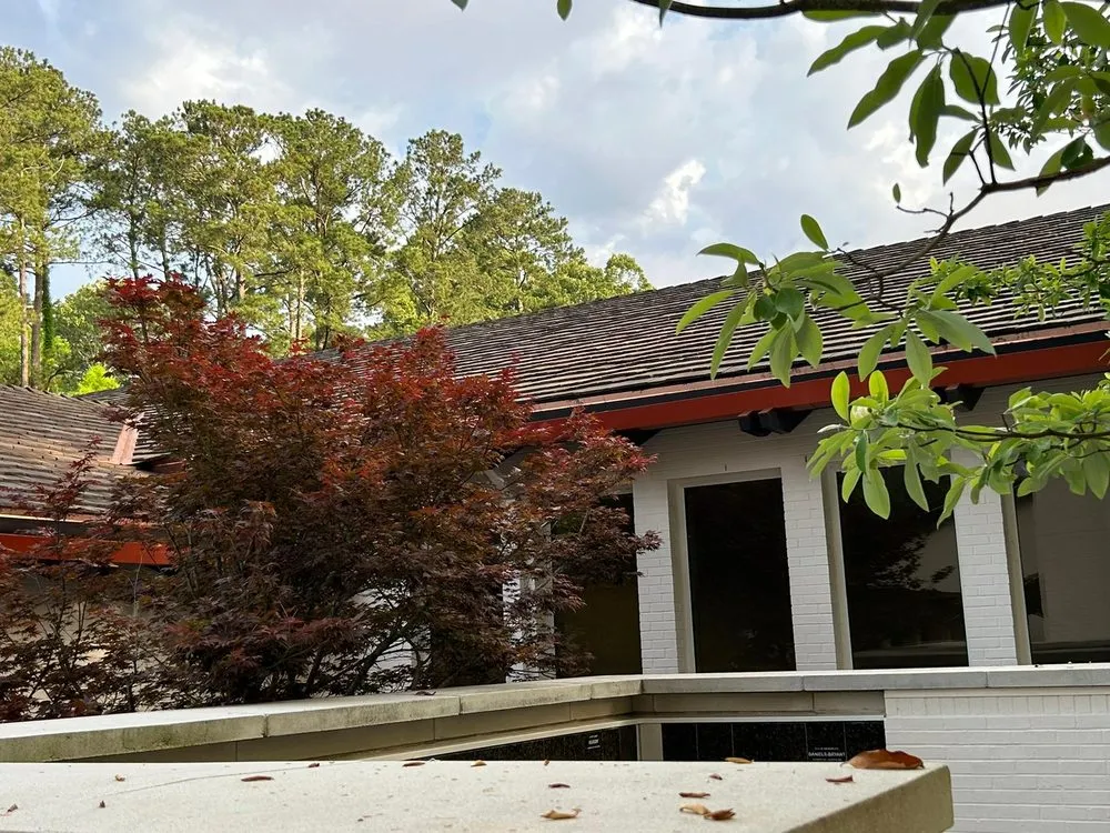 Professional residential roofing service for fast service in Geismar, LA by T&RV Construction