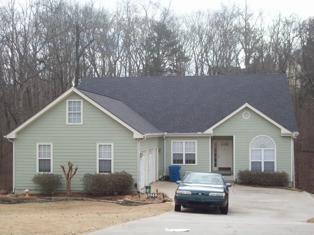 Slide of T&T Roofing and Repair