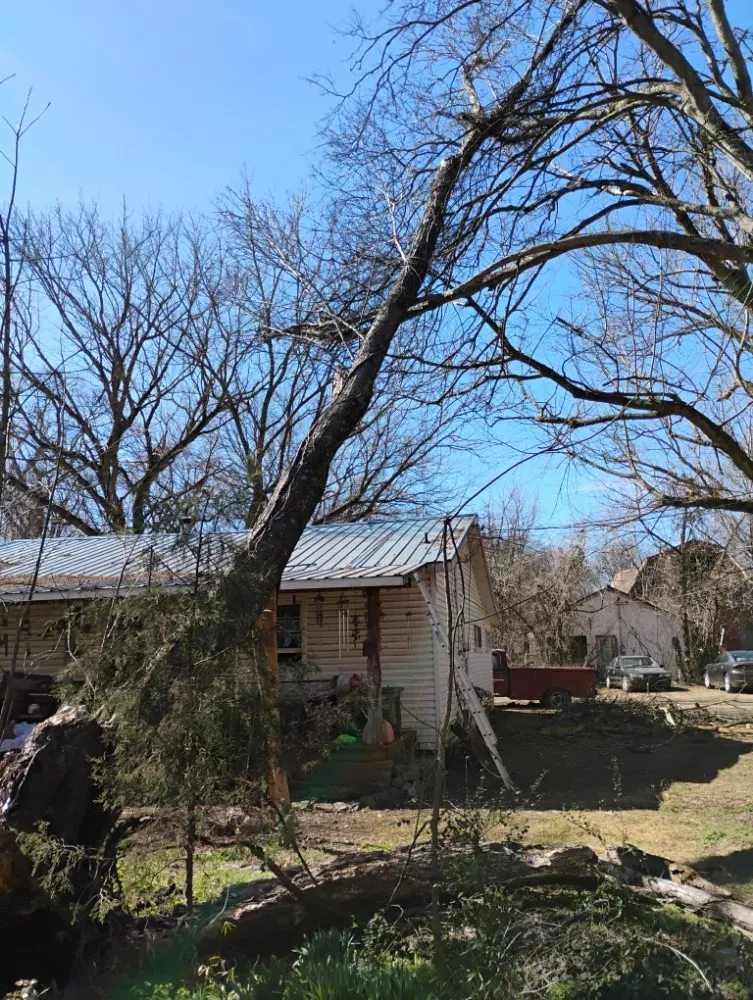 Slide of T&T Superlative Home Improvement