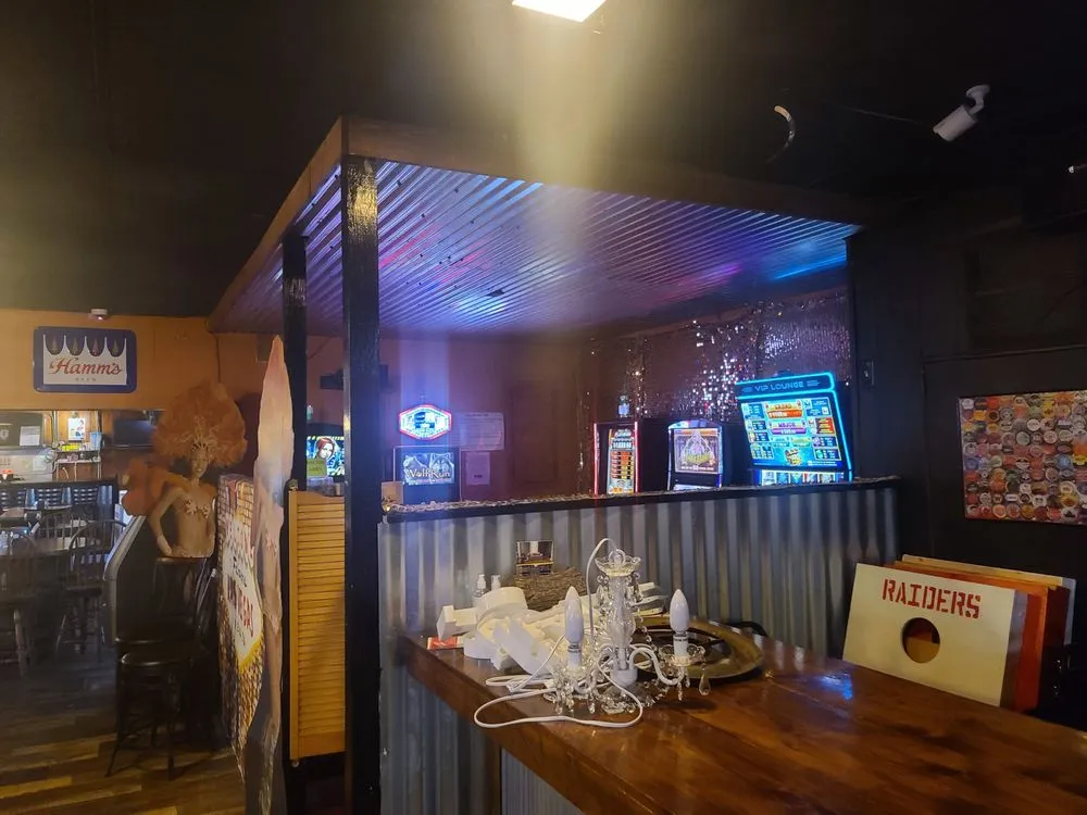 Slide of Tullis Contracting & Design