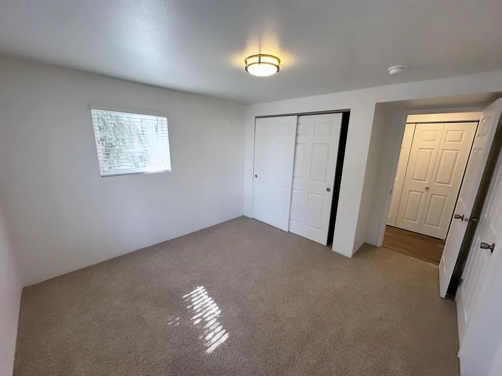 Slide of Turn Right Services