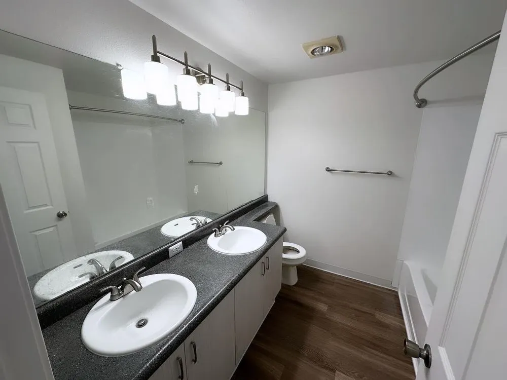 Slide of Turn Right Services