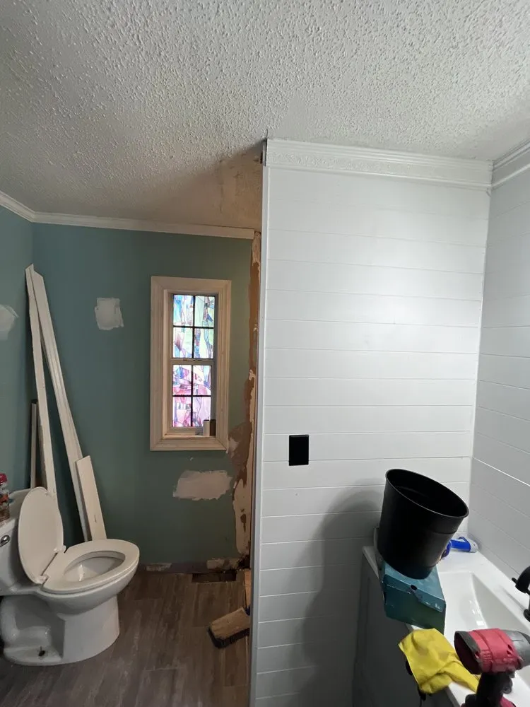 Expert shingle roofing service experts serving Axton, VA - Turner's Exterior and Home Improvements