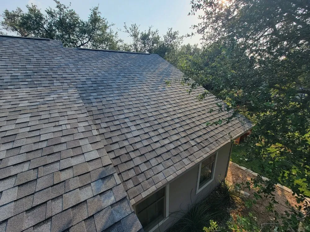Top-rated roof repair in Spring Branch, TX by Tux Roofing