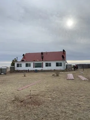 Twin Mountain Roofing Logo