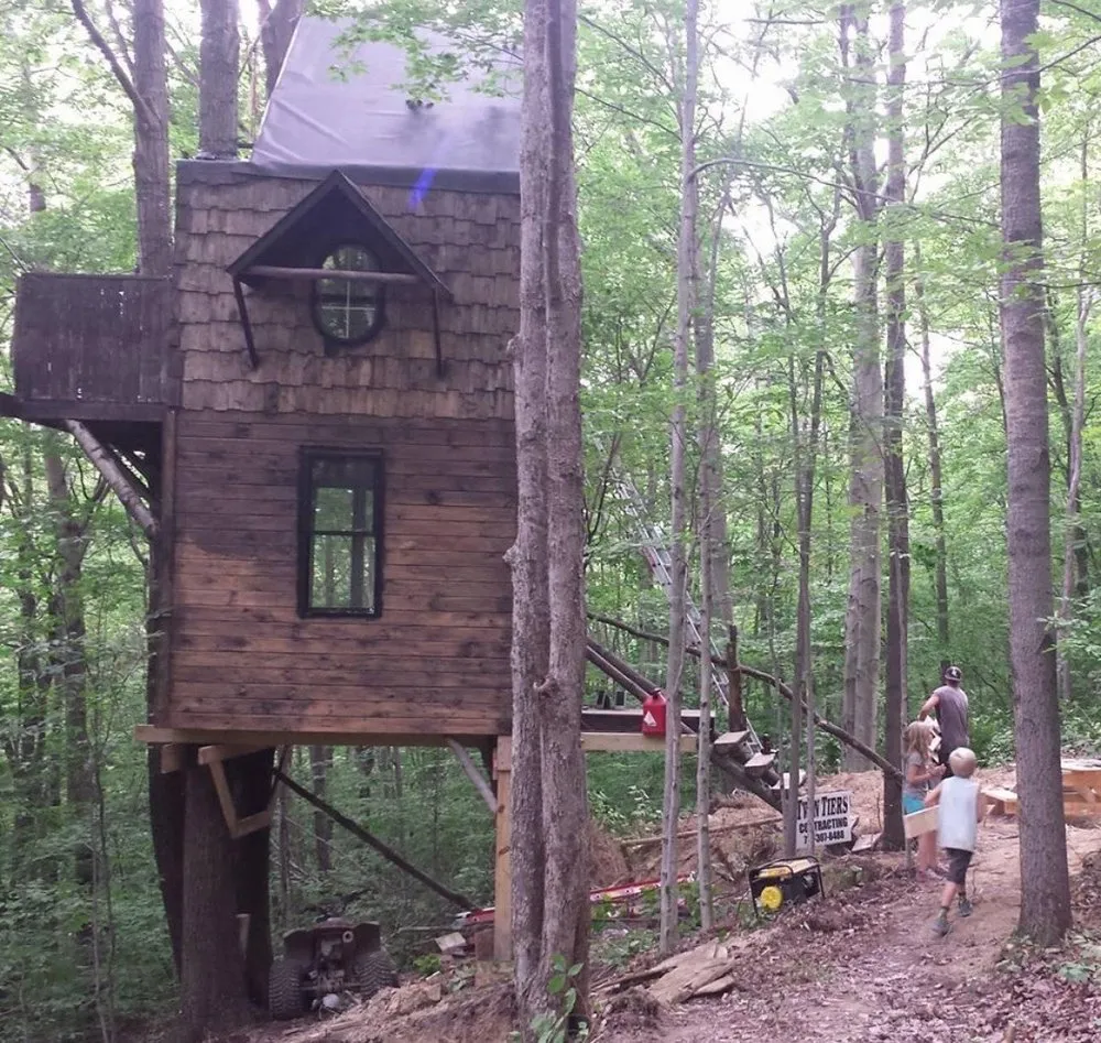 Slide of Twin Tiers Construction