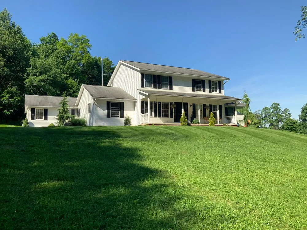 Slide of Twincreek Roofing