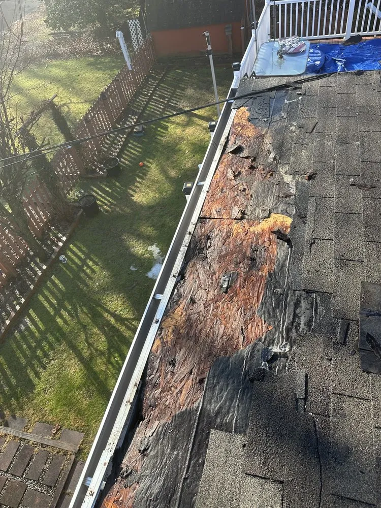 Emergency roof leak repair experts serving Nottingham, MD - Twins Home Improvement