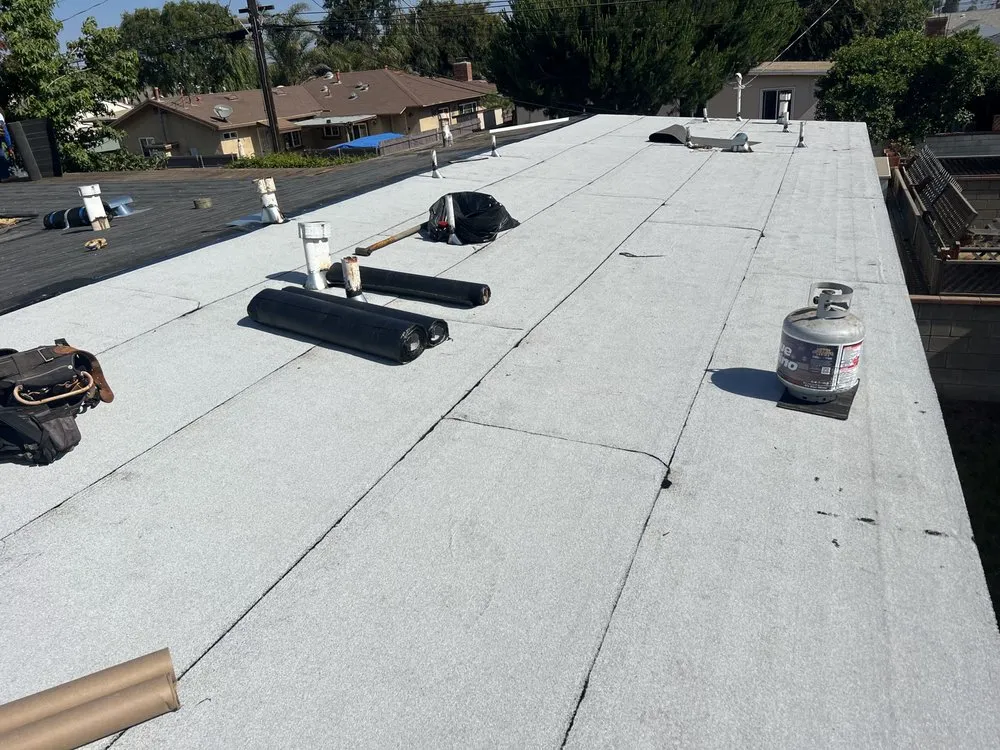 Slide of Twins Roofing