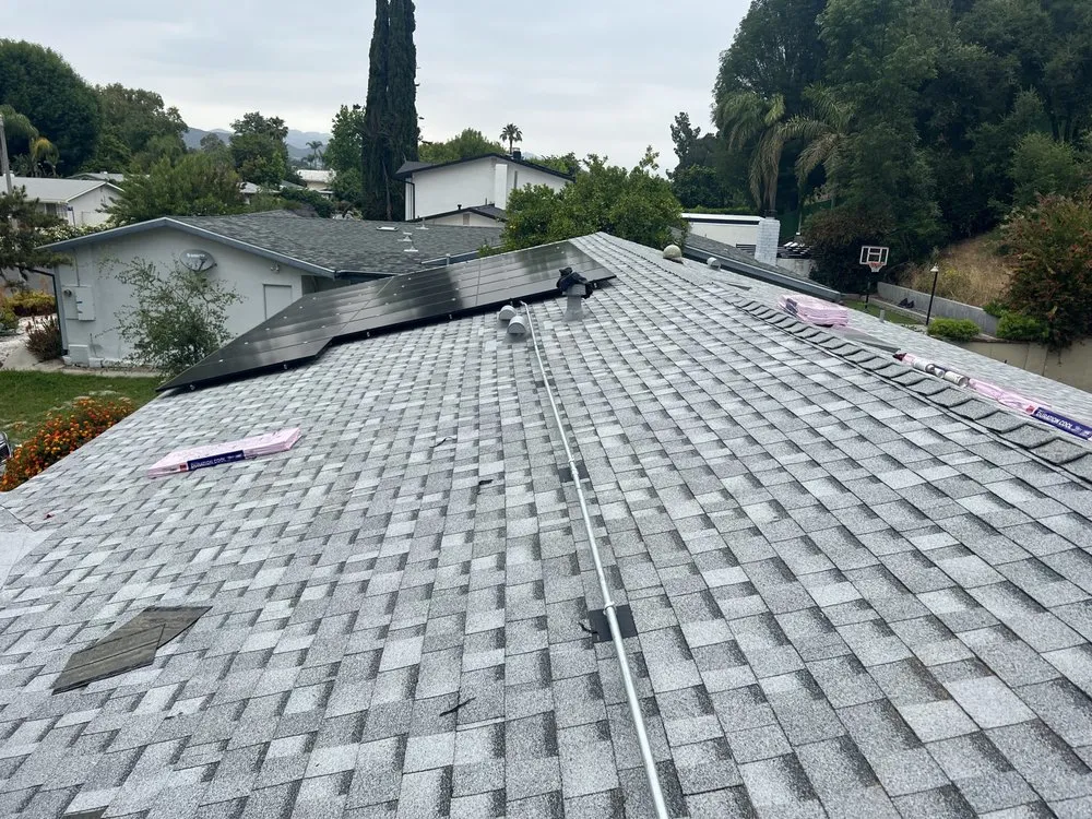 Slide of Twins Roofing