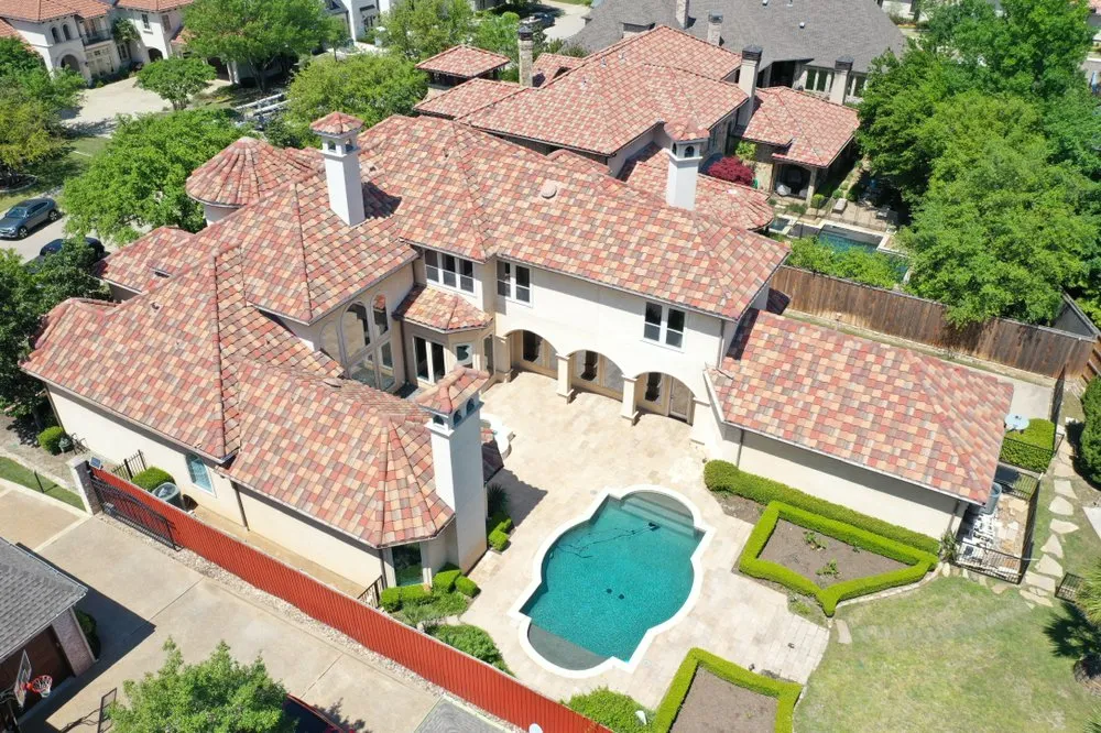 Slide of Tx Platinum Construction