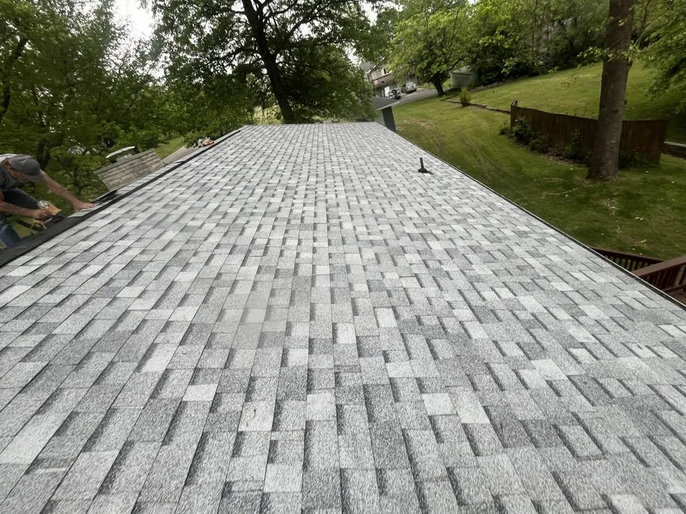 Professional shingle roofing service experts serving Elk Creek, MO - Tyler Barnett