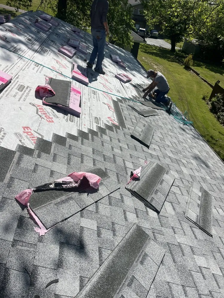 Emergency shingle roofing service in Elk Creek, MO by Tyler Barnett